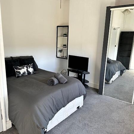 Tiye Estates Short Stay Stoke-on-Trent ภายนอก รูปภาพ